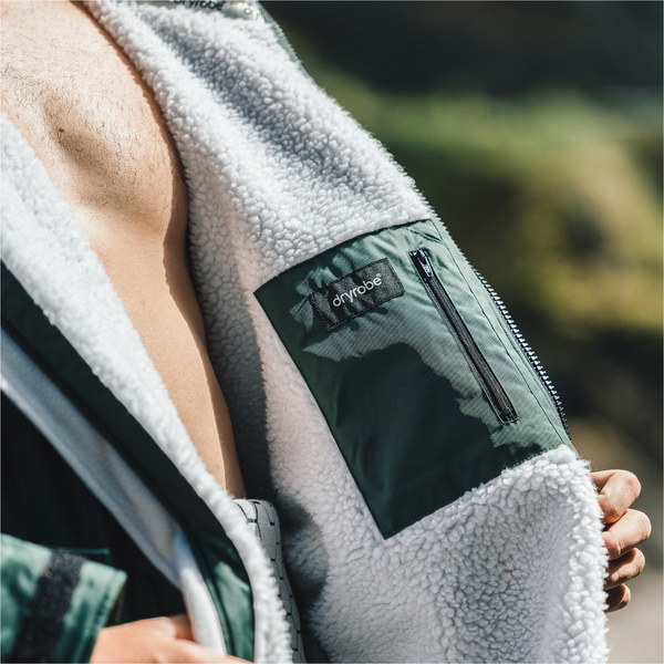 2026 Dryrobe Advance Long Sleeve Changing Robe DALSV3 - Dark Green / Nimbus Cloud